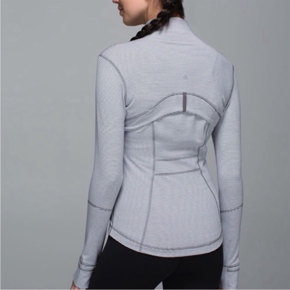 Lululemon Define Jacket Sz 12 In Tonka
Stripe Heathered Slate White - Picture 2 of 13